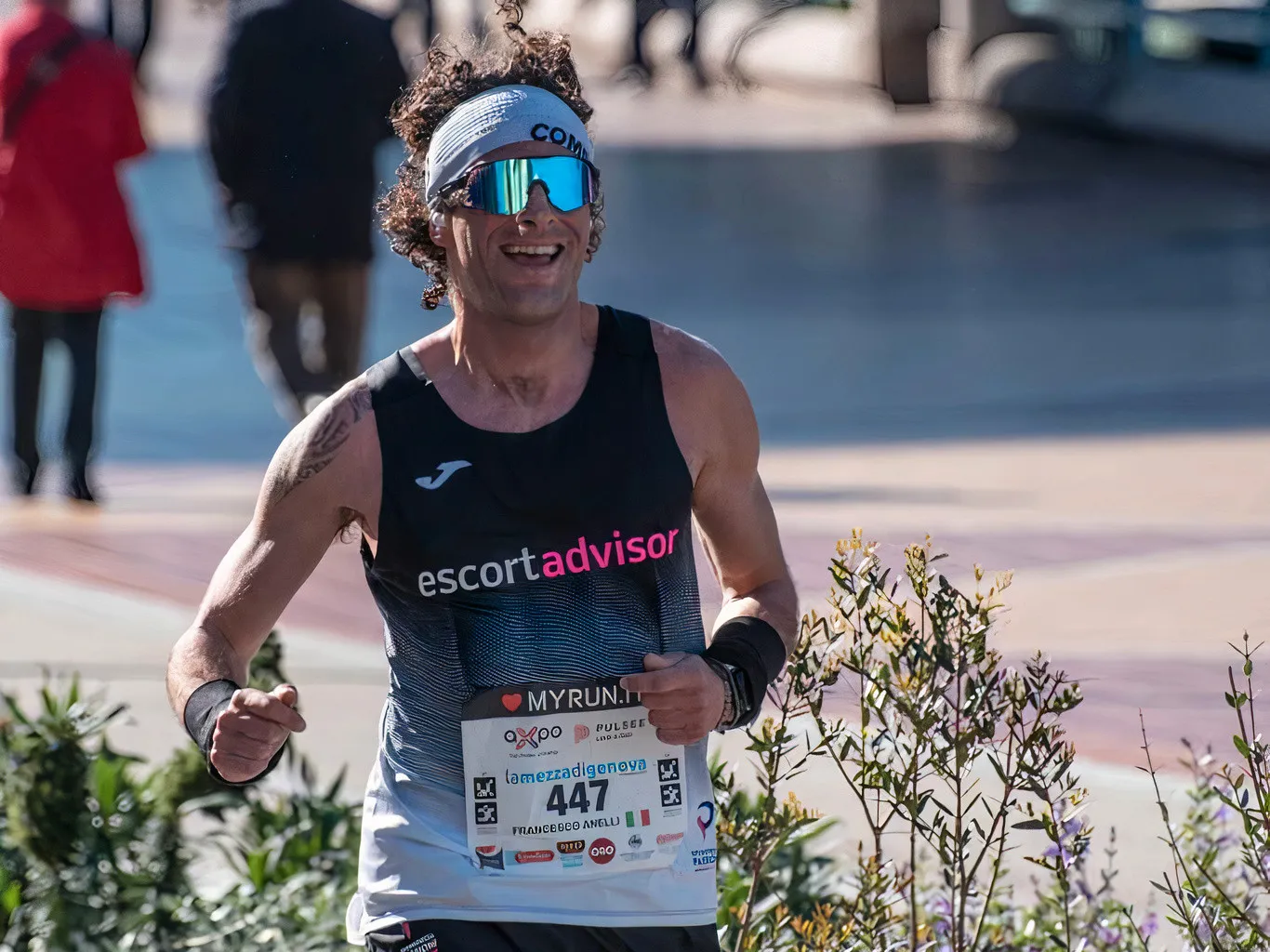 Mezza di Genova, Anelli colpisce ancora