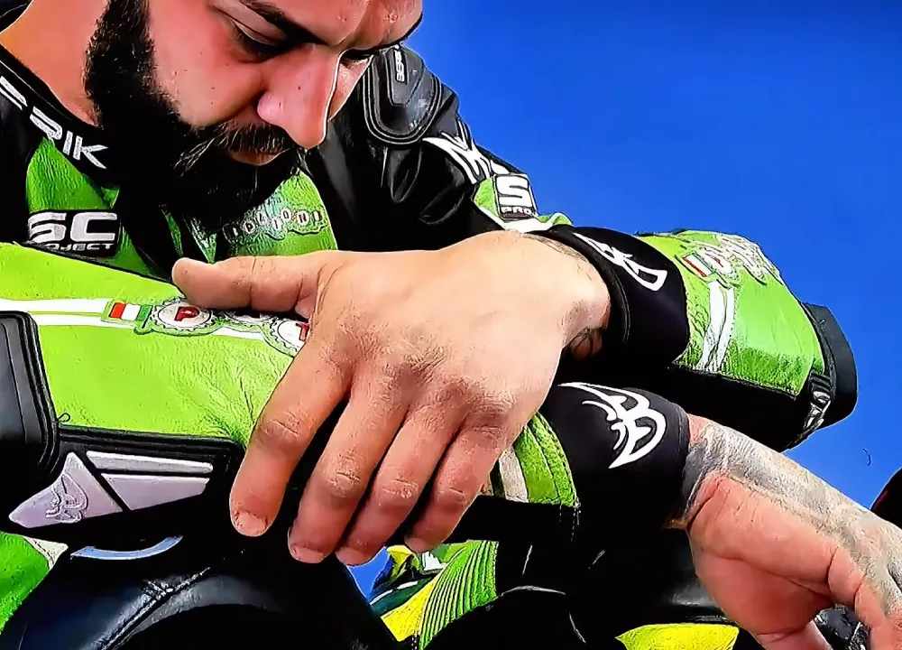 Andrea Majola e il Tourist Trophy: una passione incisa sulla pelle