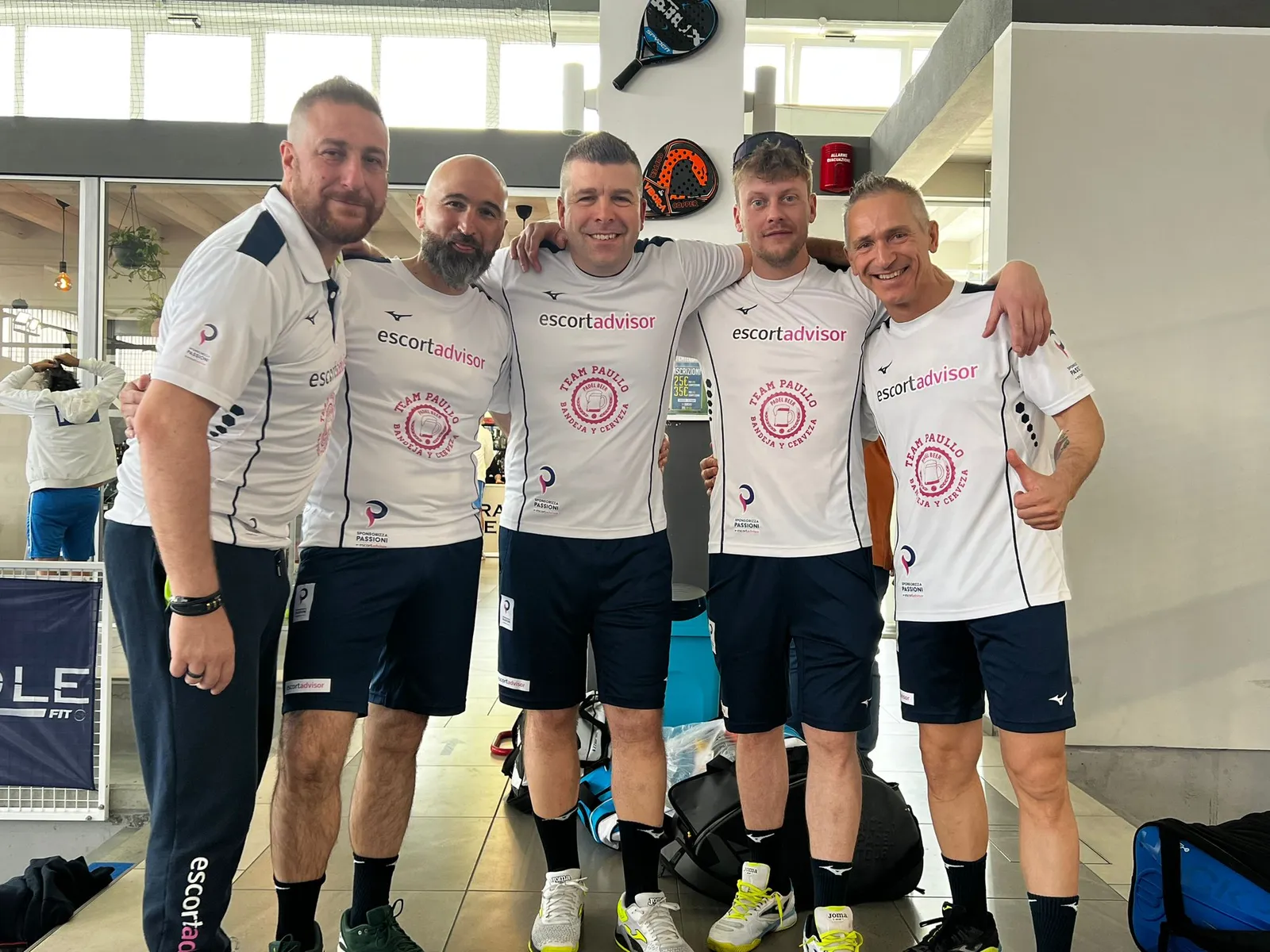 Bandeja y Cerveza padel