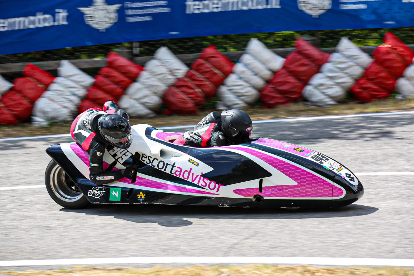 NoAlTC: primo titolo dell'anno con il sidecar di Loris e Simone