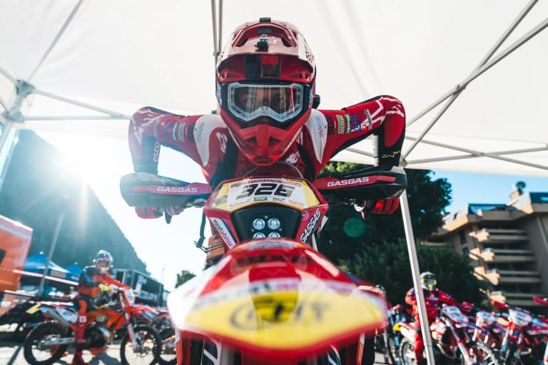 Road to 6DAYS: la pazza impresa di Andrea Vignone